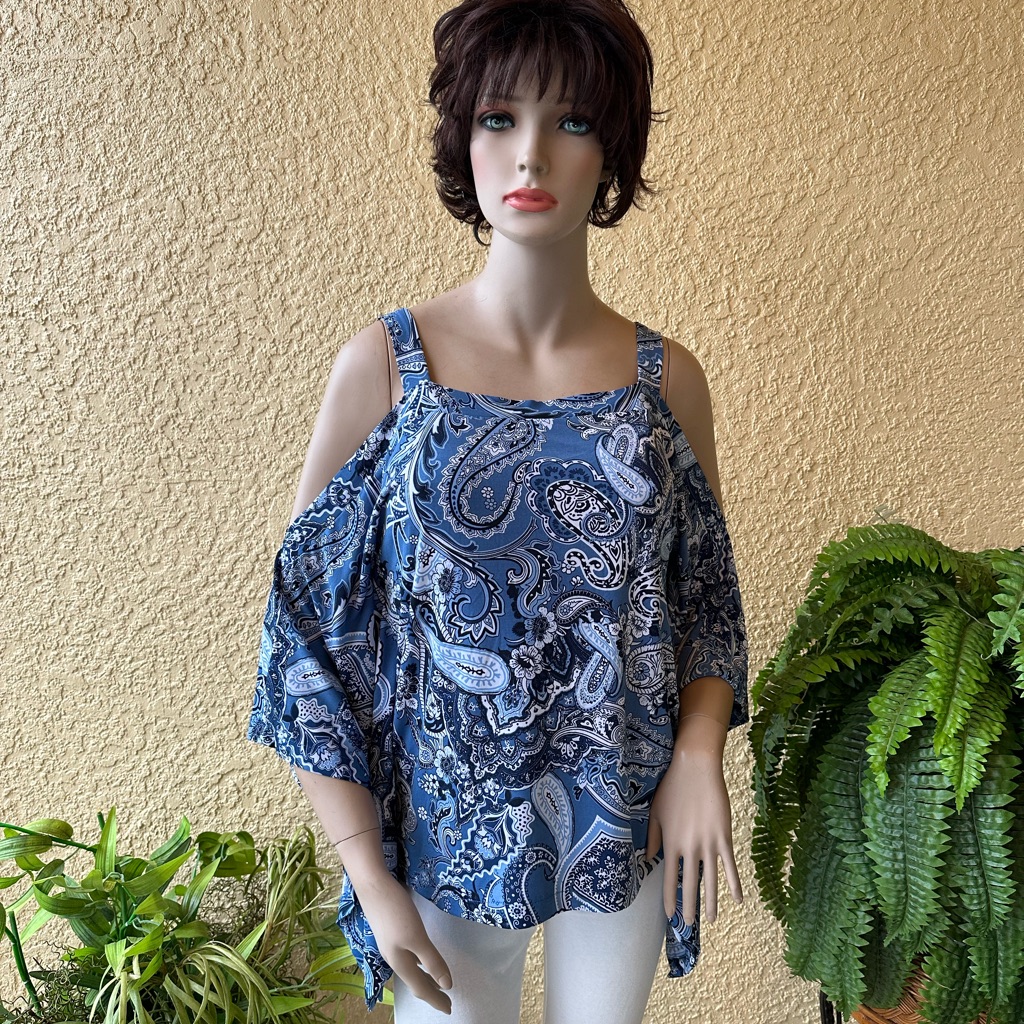 Eci Ny Brand Blue Paisley Top